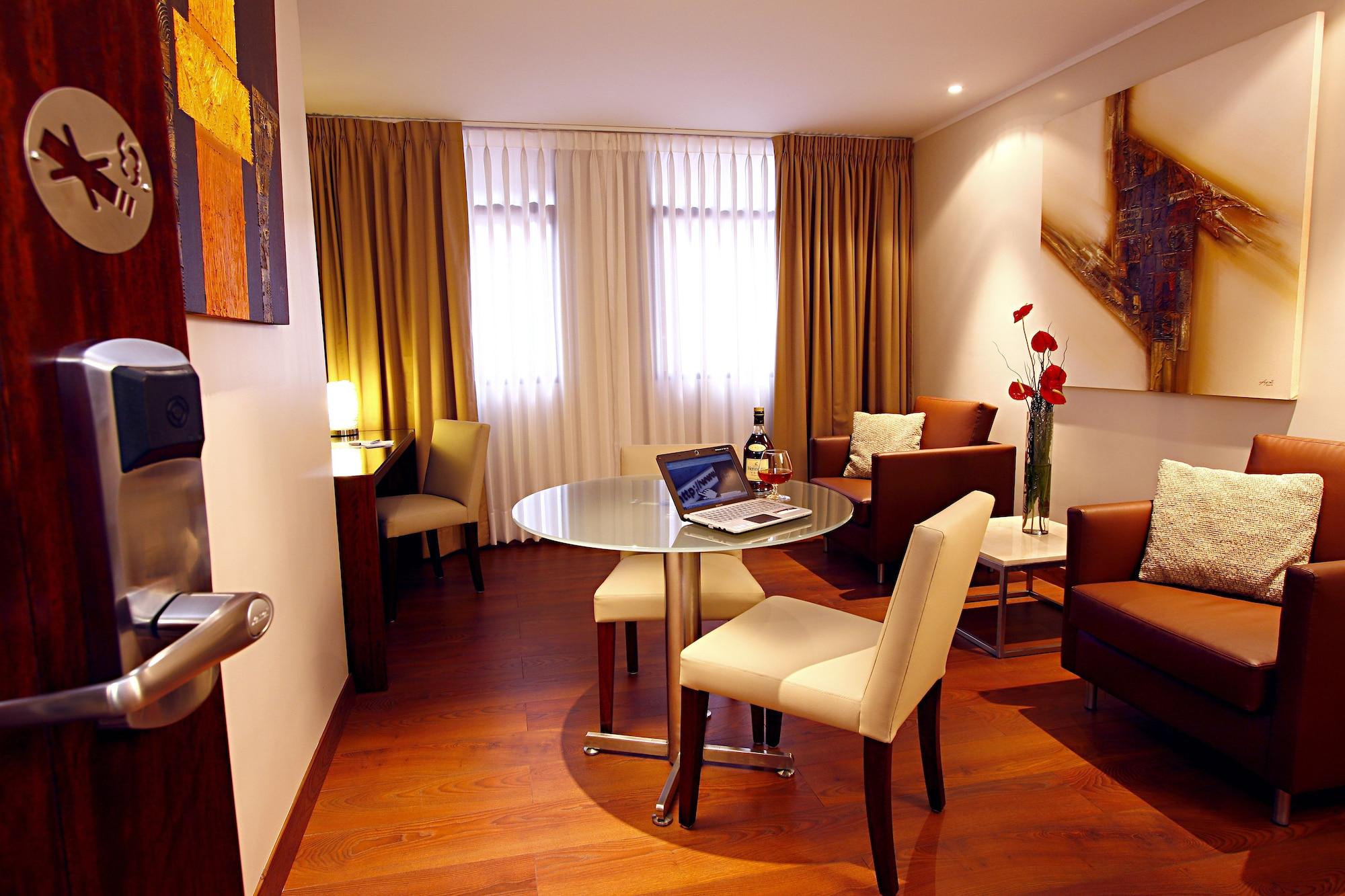 Hotel Reina Isabel Quito Luaran gambar