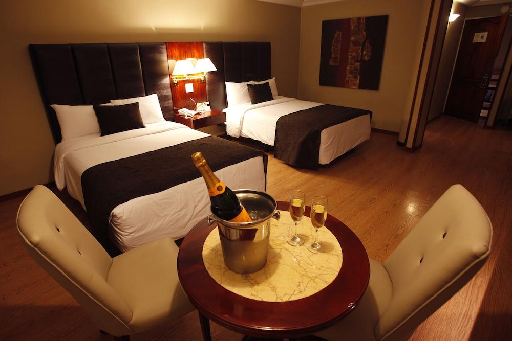 Hotel Reina Isabel Quito Luaran gambar