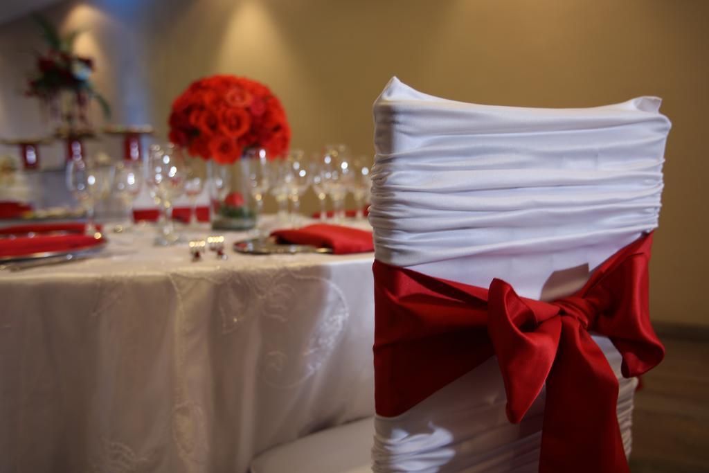 Hotel Reina Isabel Quito Luaran gambar