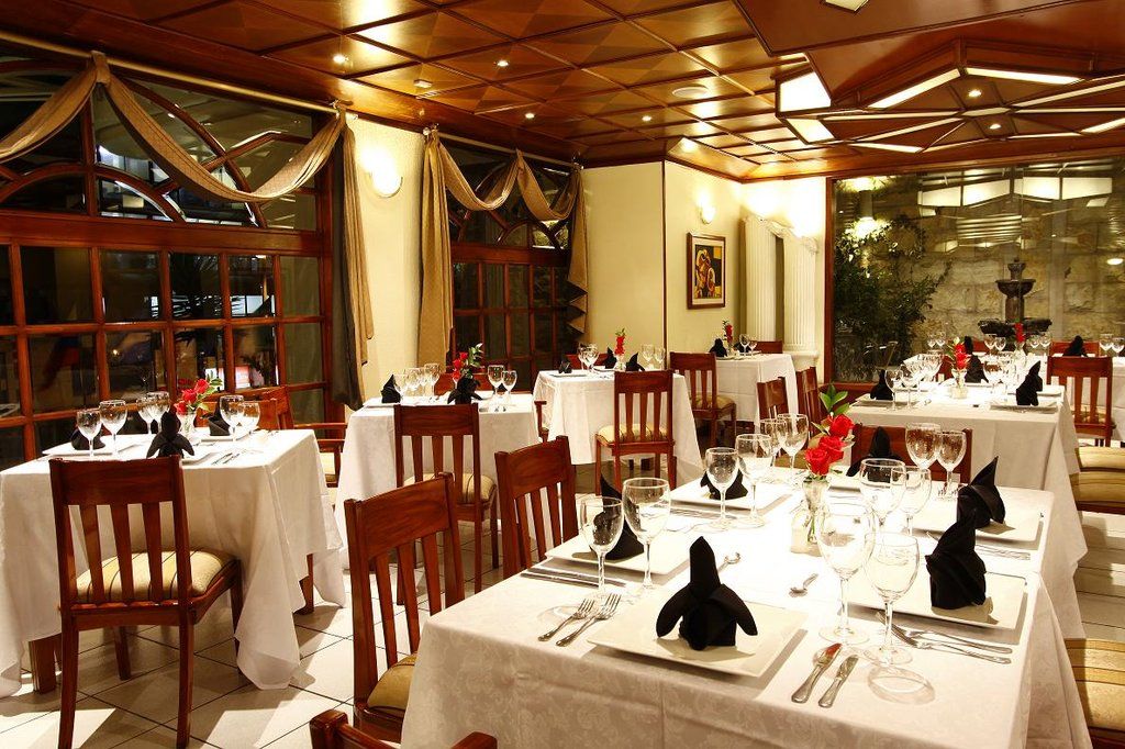 Hotel Reina Isabel Quito Luaran gambar