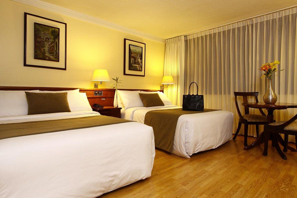 Hotel Reina Isabel Quito Luaran gambar